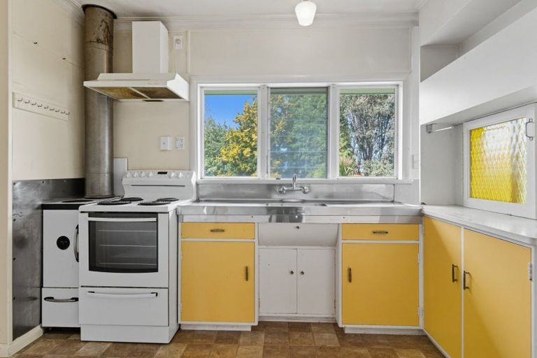 Photo of property in 14 Slade Street, Greerton, Tauranga, 3112