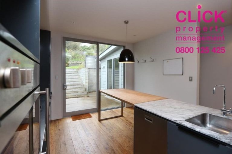 Photo of property in 29 Marine Parade, Macandrew Bay, Dunedin, 9014