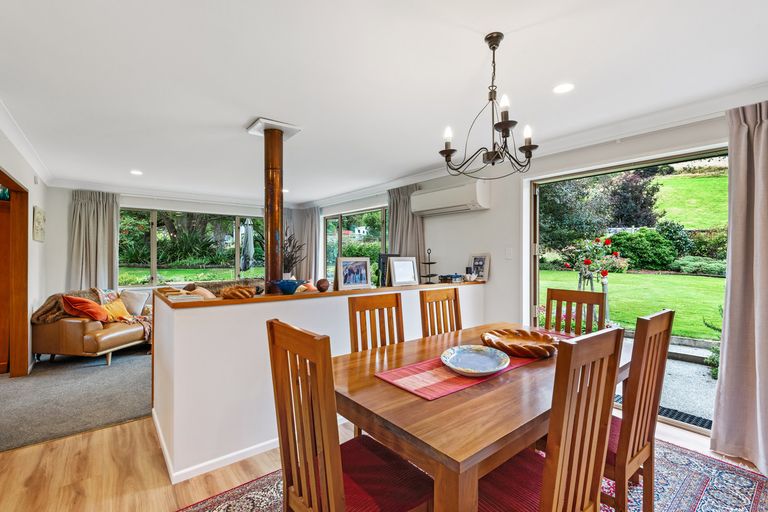 Photo of property in 16 Woodside Road, Woodside, Outram, 9073