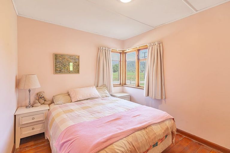 Photo of property in 24 Carter Road, Rockville, Collingwood, 7073
