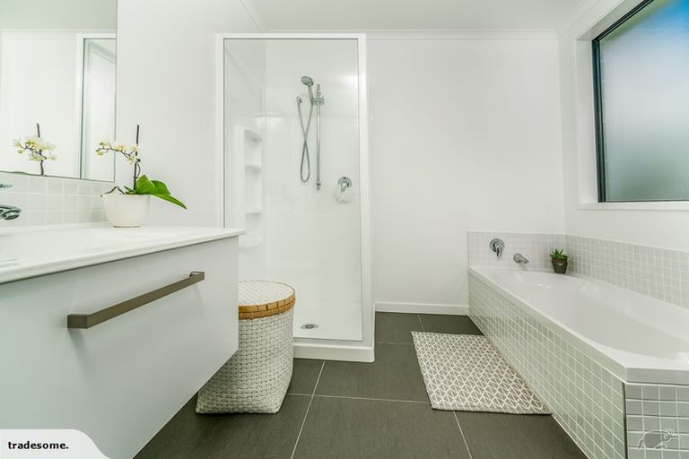 Photo of property in 9 Shannon Lane, Pyes Pa, Tauranga, 3112