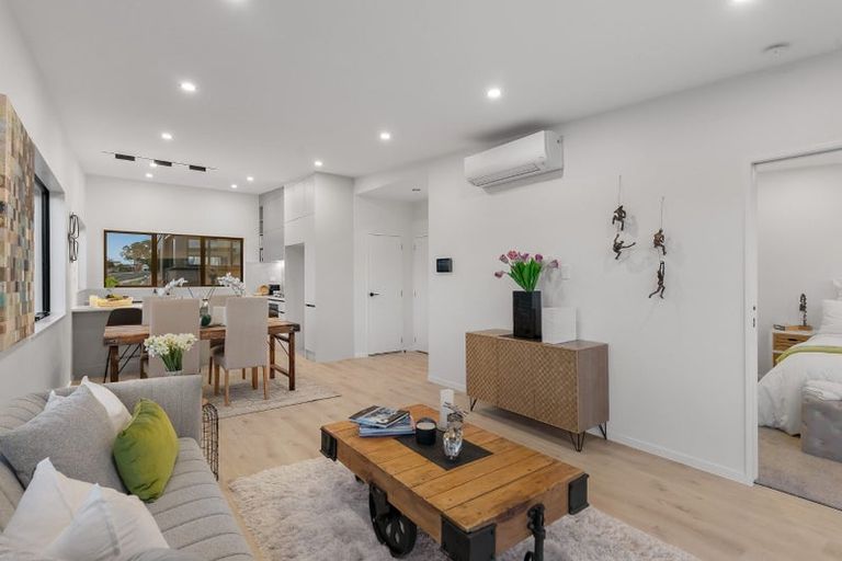 Photo of property in 935a Whangaparaoa Road, Manly, Whangaparaoa, 0930