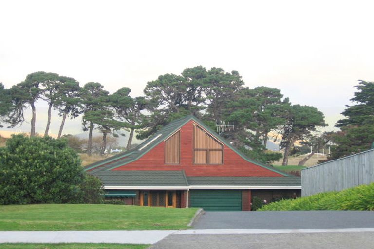 Photo of property in 28a Golf Road, Paraparaumu Beach, Paraparaumu, 5032