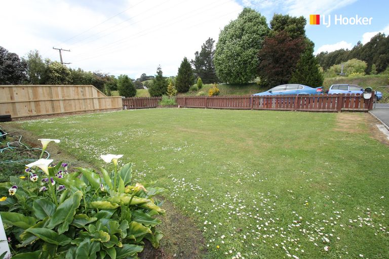 Photo of property in 239 Gladstone Road North, Mosgiel, 9024