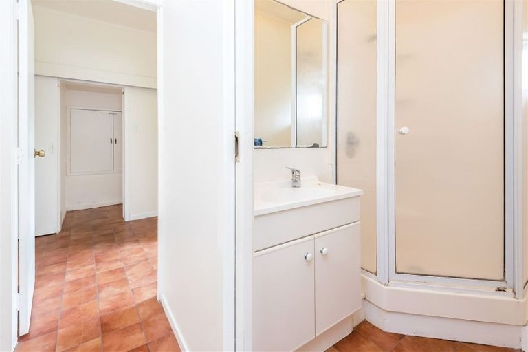Photo of property in 25 Jandell Crescent, Bucklands Beach, Auckland, 2014