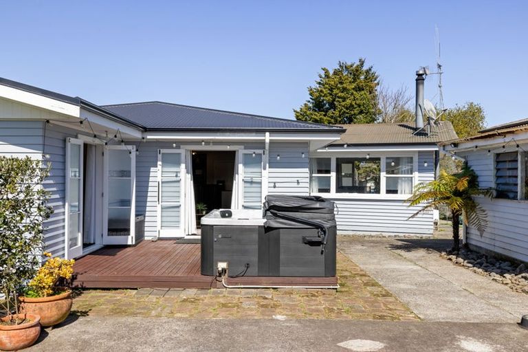Photo of property in 21 Macdonald Road, Glenview, Hamilton, 3206