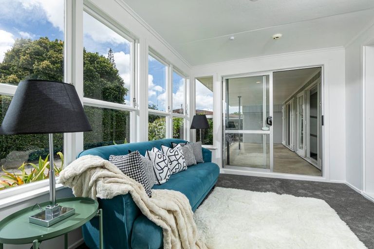 Photo of property in 8 Abel Tasman Avenue, Henderson, Auckland, 0610