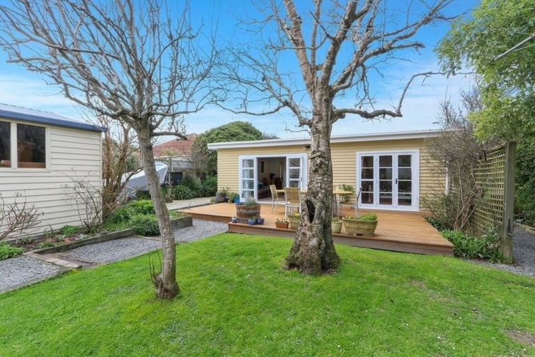 Photo of property in 74 Main Road, Wainuiomata, Lower Hutt, 5014