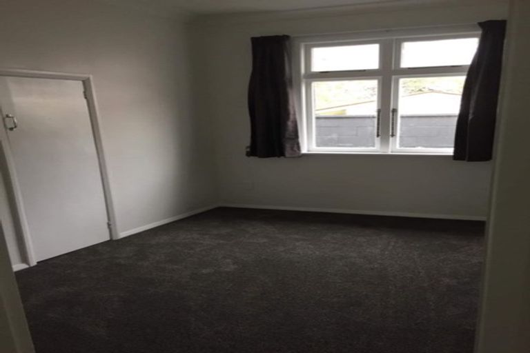 Photo of property in 16 Milson Line, Roslyn, Palmerston North, 4414
