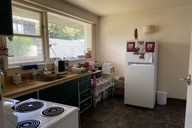 Photo of property in 3/94 Pharazyn Street, Melling, Lower Hutt, 5010