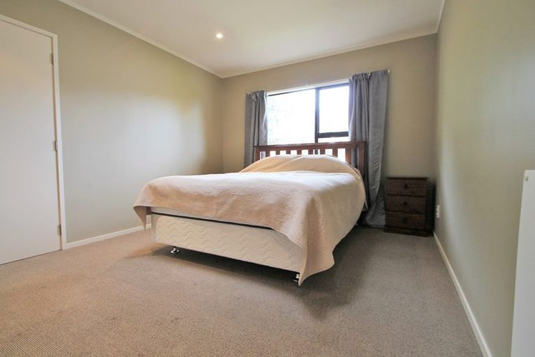 Photo of property in 1435 Old North Road, Helensville, 0875
