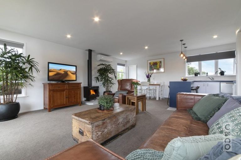 Photo of property in 28 Queen Street, Riverhead, 0820