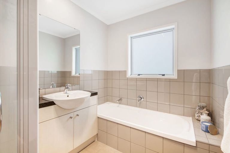 Photo of property in 115 Parkview Drive, Gulf Harbour, Whangaparaoa, 0930