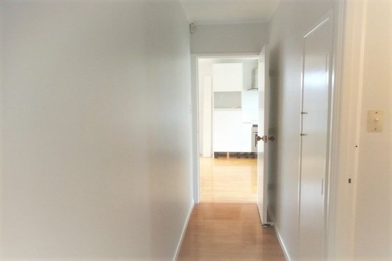 Photo of property in 74 Salamanca Road, Sunnynook, Auckland, 0620