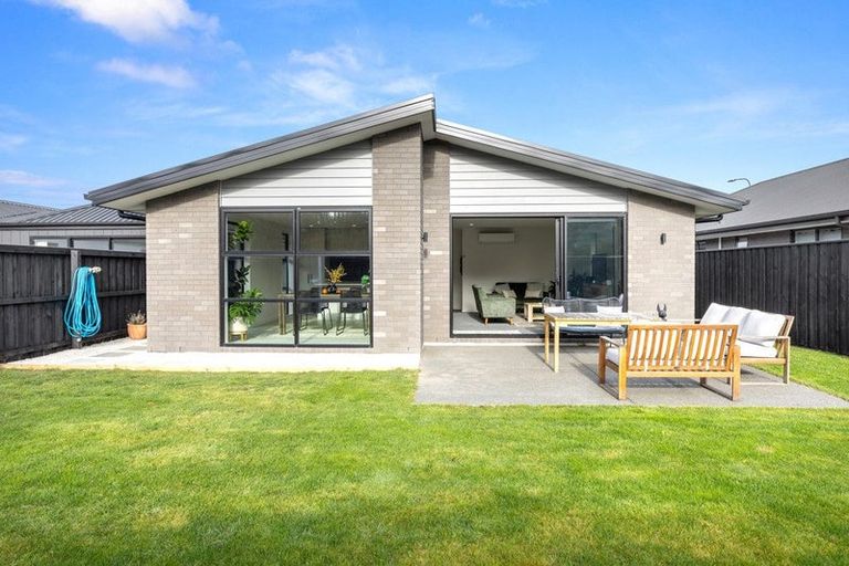 Photo of property in 43 Henshaw Street, Woodend, 7610