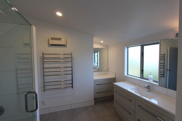 Photo of property in 83 Porangahau Road, Waipukurau, 4200