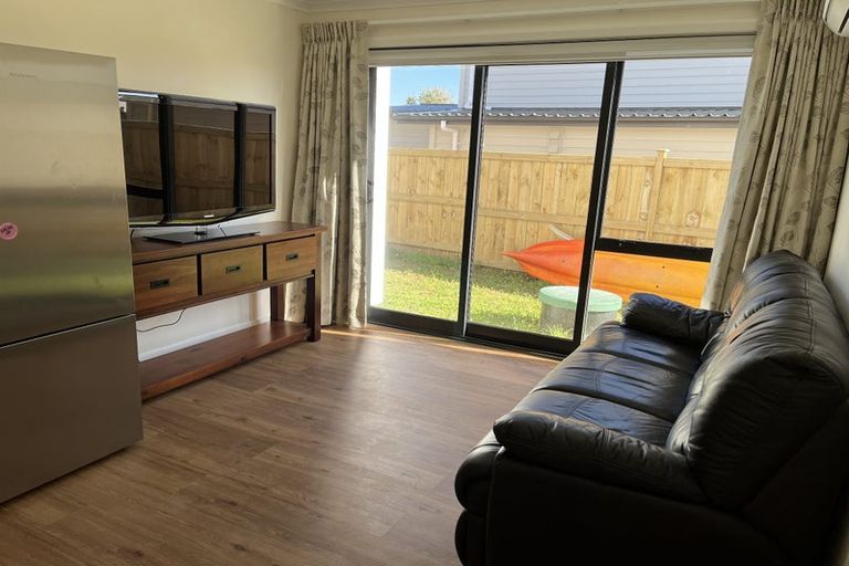 Photo of property in 19 Pacific Heights Road, Orewa, 0931