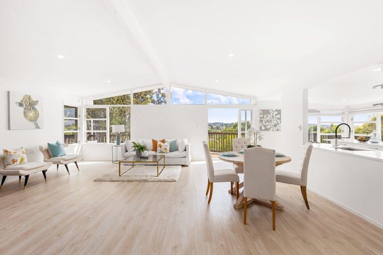 Photo of property in 41 Hatherlow Street, Glenfield, Auckland, 0629