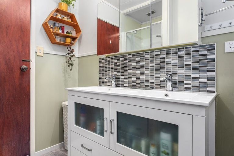 Photo of property in 15 Blundell Avenue, Kawerau, 3127