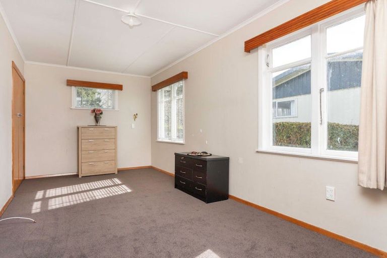 Photo of property in 36 Ruahine Street, Dannevirke, 4930