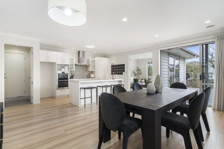 Photo of property in 5 Tee Point, Red Beach, 0932