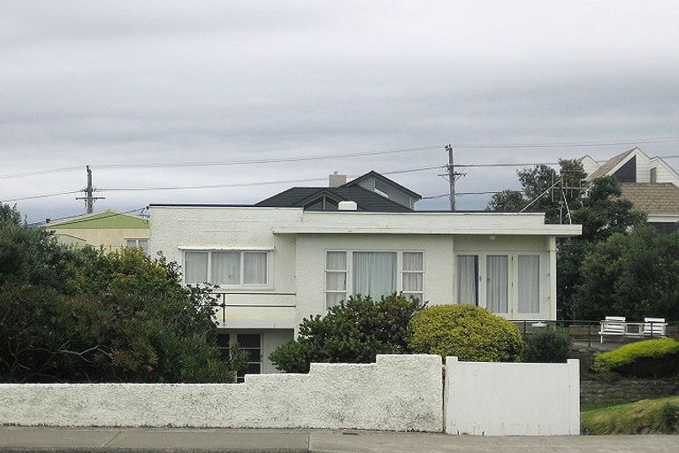 Photo of property in 87 Marine Parade, Paraparaumu Beach, Paraparaumu, 5032