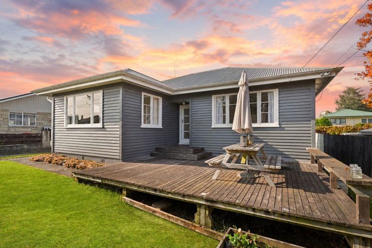 Photo of property in 69 Pine Avenue, Melville, Hamilton, 3206