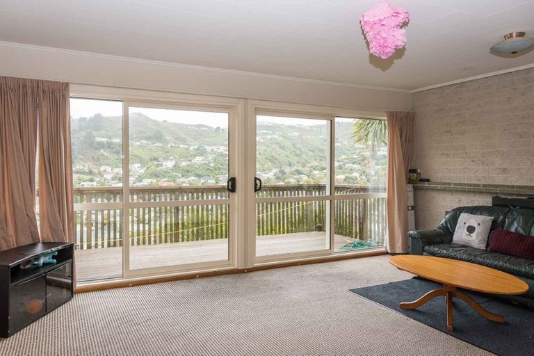 Photo of property in 30a Collier Avenue, Karori, Wellington, 6012