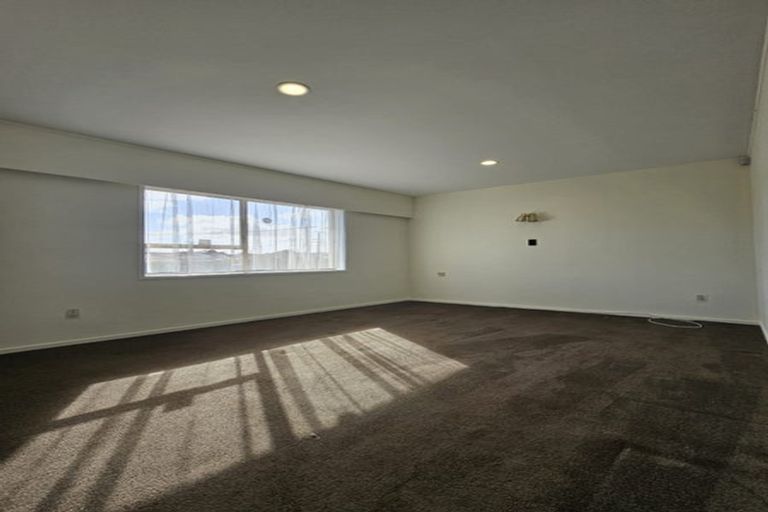 Photo of property in 2/2a Hutt Road, Manurewa, Auckland, 2102