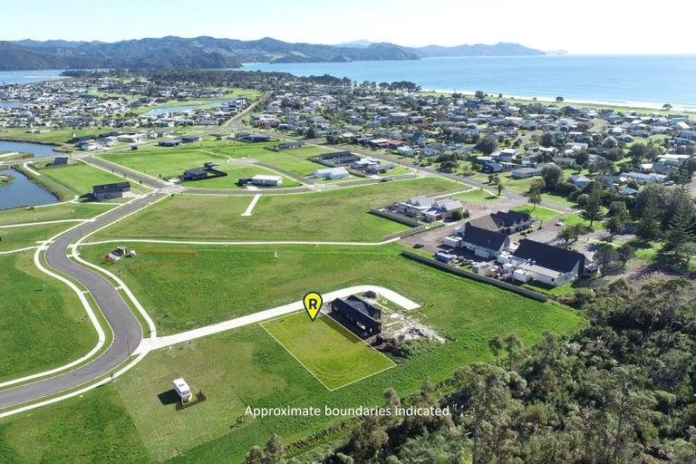 Photo of property in 102 Karearea Way, Matarangi, 3592