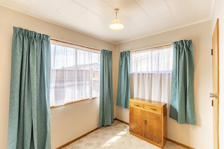 Photo of property in 12 Coventry Avenue, Tamatea, Napier, 4112