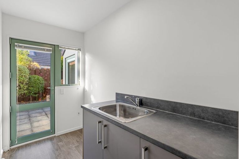 Photo of property in 6a Braco Place, Burnside, Christchurch, 8041