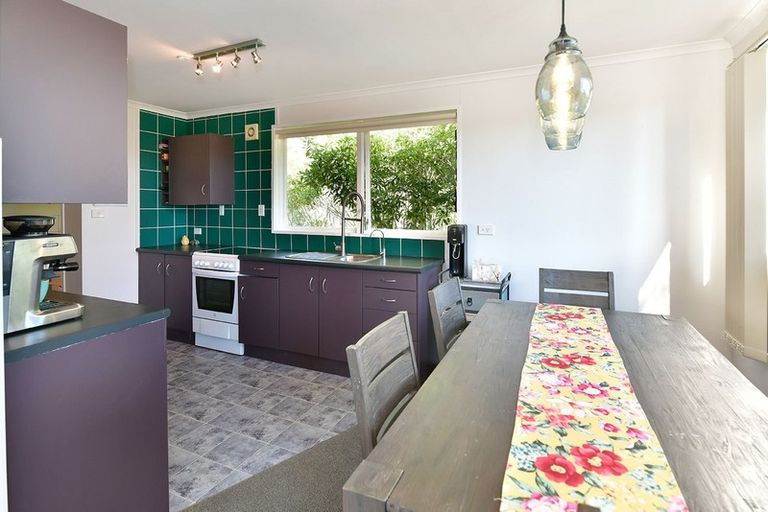 Photo of property in 33 Rautawhiri Road, Helensville, 0800