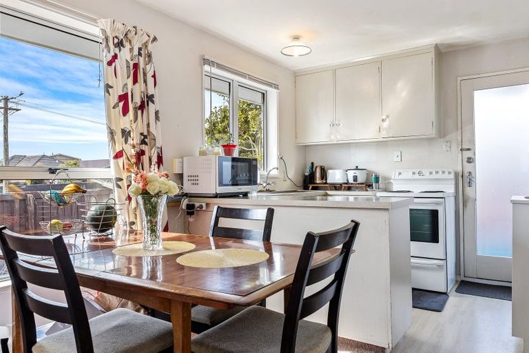 Photo of property in 74 Veitches Road, Casebrook, Christchurch, 8051