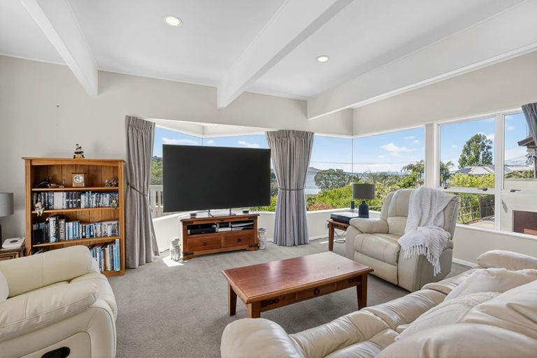 Photo of property in 70a Beach Road, Castor Bay, Auckland, 0620