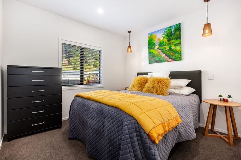 Photo of property in 51 Jackson Street, Island Bay, Wellington, 6023