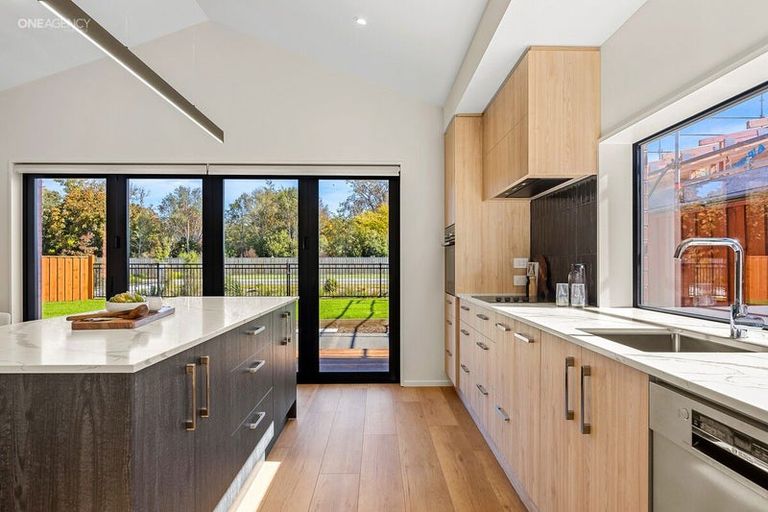 Photo of property in 29 Ruataniwha Avenue, Rangiora, 7400