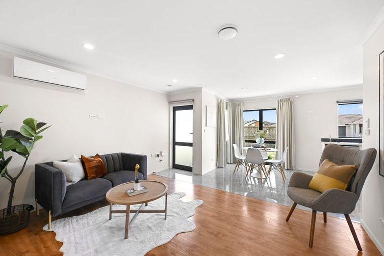 Photo of property in 33 Sirius Crescent, Rototuna North, Hamilton, 3210