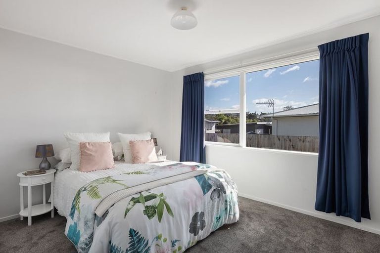 Photo of property in 71b Red Beach Road, Red Beach, 0932