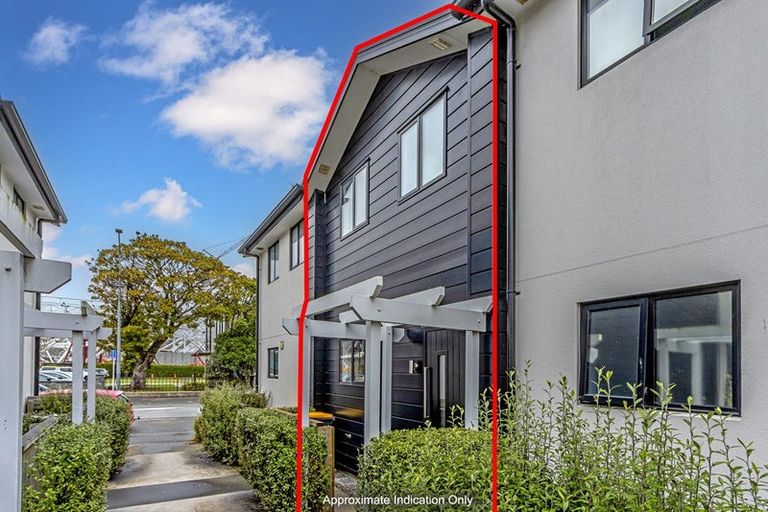 Photo of property in 2/233 Hereford Street, Christchurch Central, Christchurch, 8011