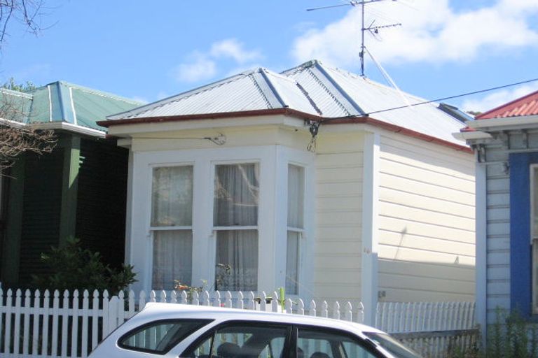 Photo of property in 70 Wallace Street, Mount Cook, Wellington, 6021