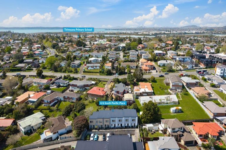 Photo of property in 4/6 South Pacific Place, Henderson, Auckland, 0612