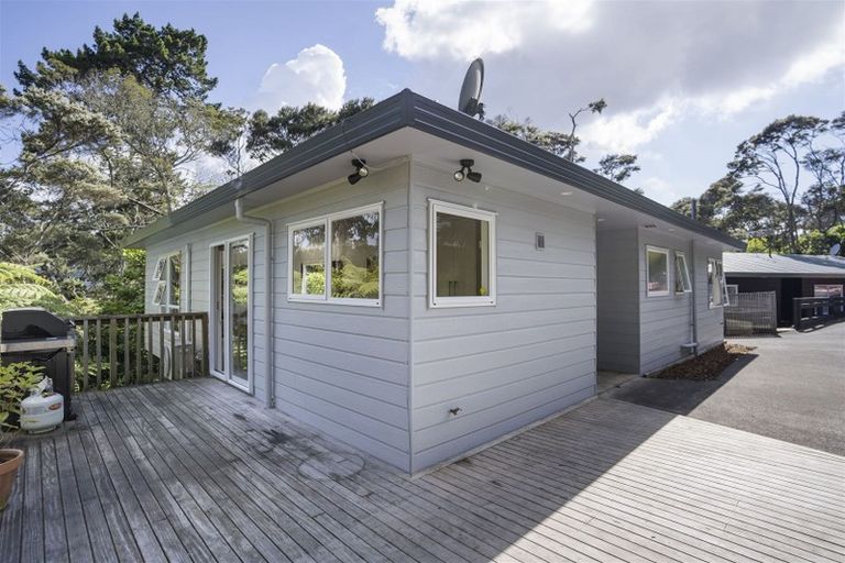 Photo of property in 3/47 Kaipatiki Road, Glenfield, Auckland, 0629