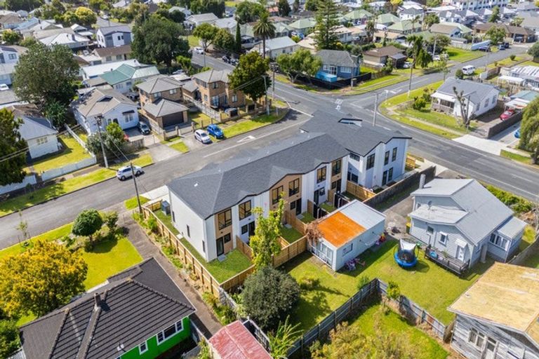 Photo of property in 6/20a Cleek Road, Mangere East, Auckland, 2024