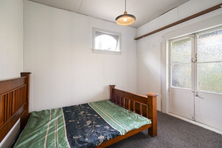 Photo of property in 19 Milne Street, Hunterville, 4730