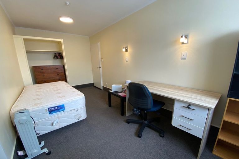Photo of property in Carillion/the Knoll, 33 Thompson Street, Mount Cook, Wellington, 6011