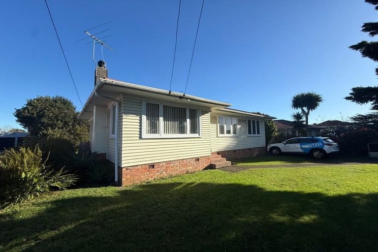 Photo of property in 156 Russell Road, Manurewa, Auckland, 2102