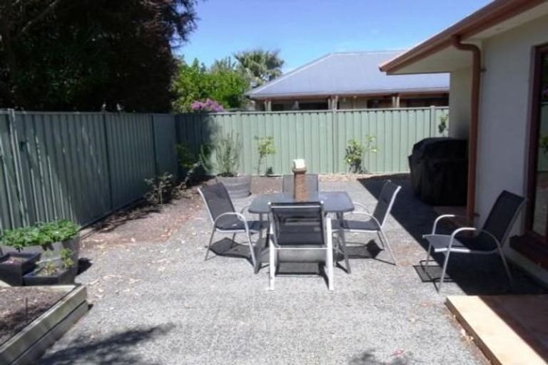Photo of property in 40a Kensington Drive, Taradale, Napier, 4112