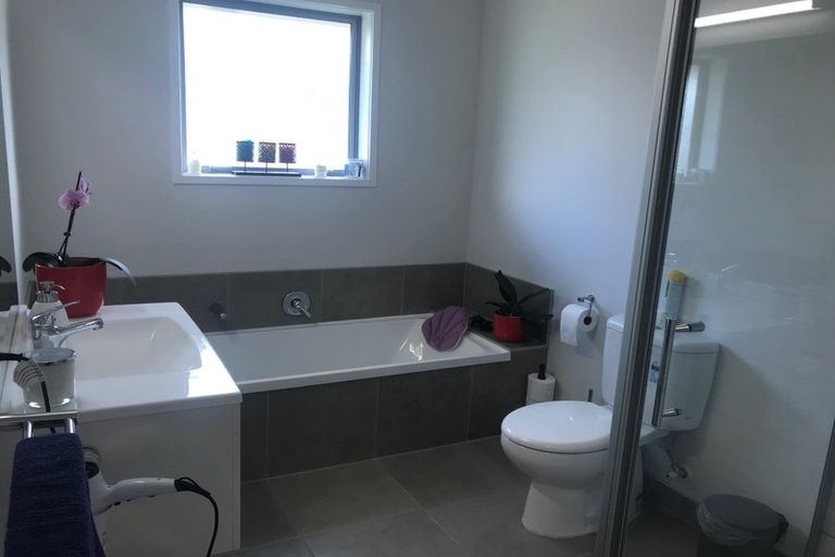 Photo of property in 17 Perla Road, Pukekohe, 2120