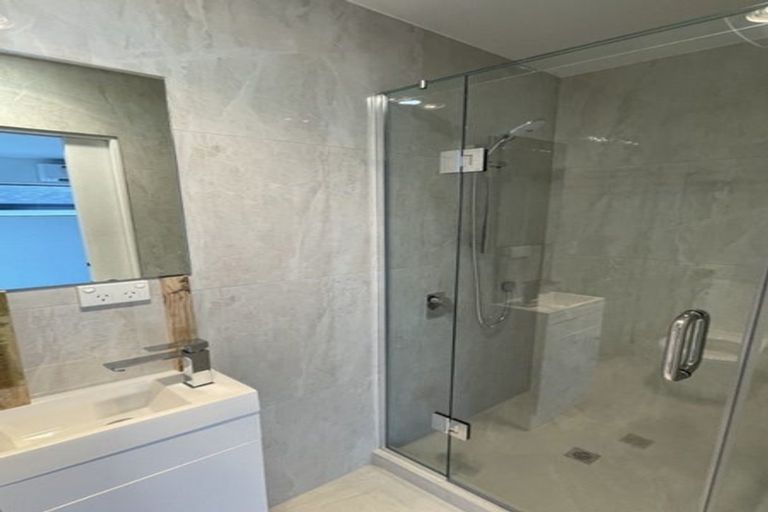 Photo of property in 9e Julian Place, Otara, Auckland, 2023